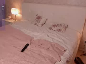 girl
        kittyrayy cam image #33700